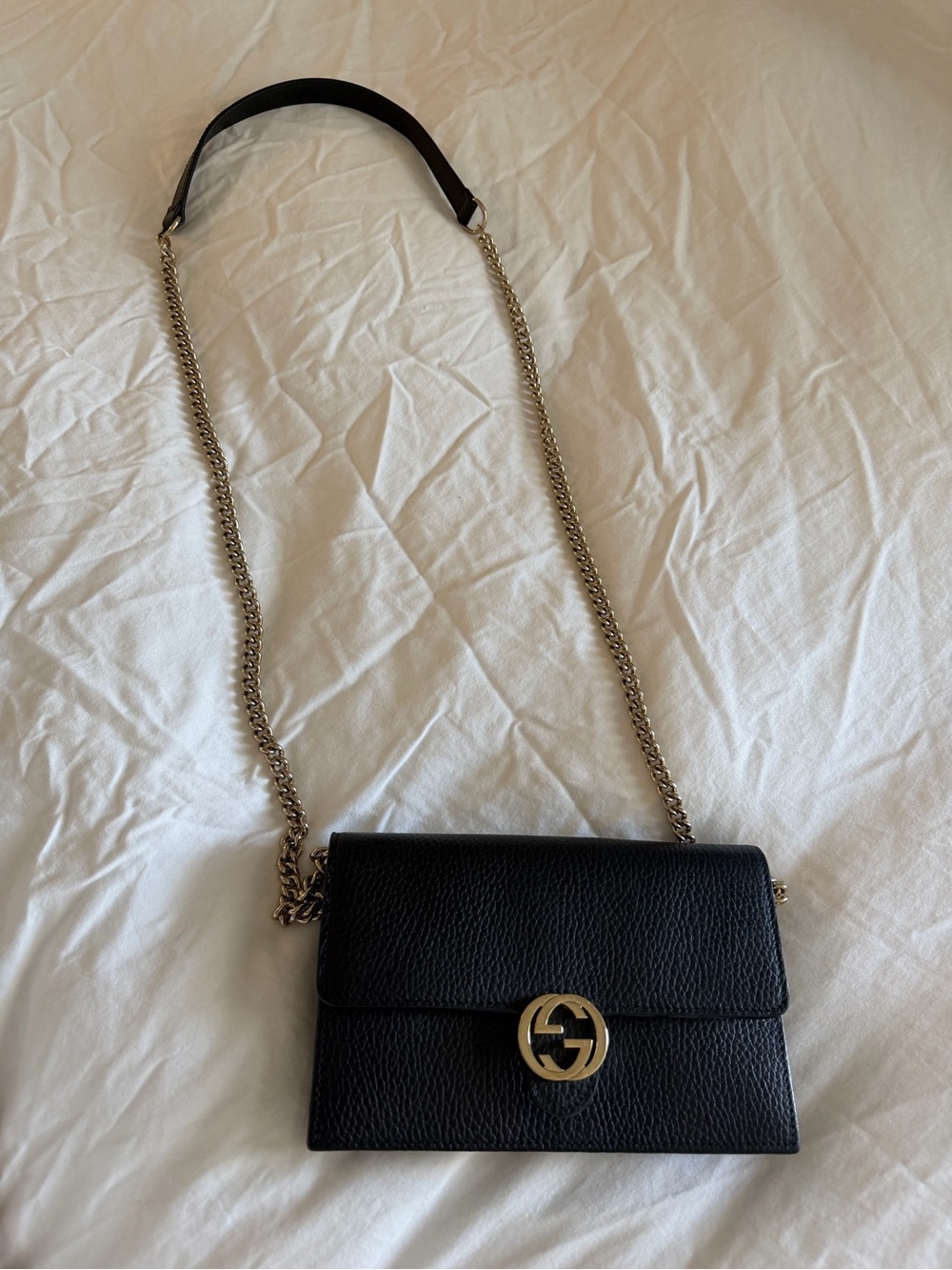 Gucci Black Leather Crossbody with Gold Chain - Picture 2 of 5